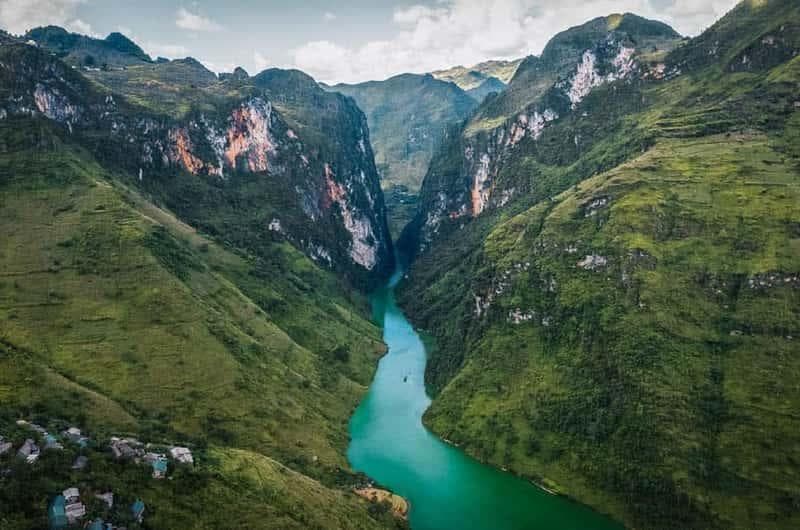 Tháng 8 nên đi du lịch ở đâu? 20 điểm đến và những gì cần biết